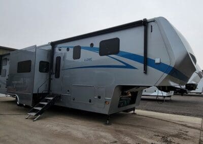 SOLD | Pre Owned | 2023 Luxe 44FB Toy Hauler | 1143