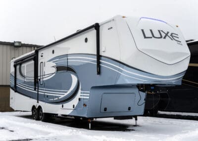 SOLD | Luxe Gold 38GFB | 10664