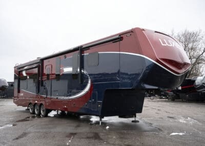 SOLD | 2019 Luxe Elite 42MD