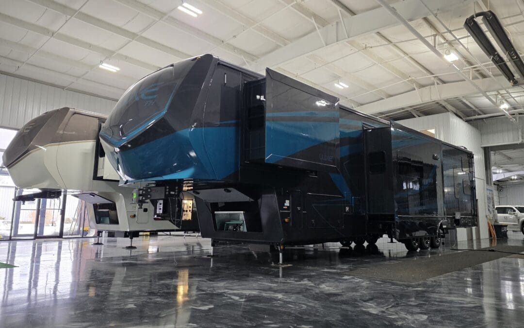 Luxe Toy Hauler 48FB | 10648