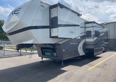 Pre-Owned | 2021 Luxe Toyhauler 48FB | C1136